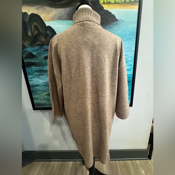 Pomander Place Cozy Tan Vivienne Knit 3/4 Sleeve Dress - Picture 5 of 9